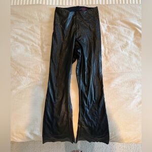 Commando Crop Flare Leather look Leggings